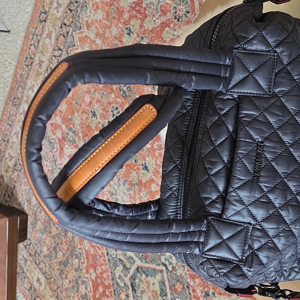 Gorgeous MZ Wallace Black Quilted Crossbody/Shoulder Bag 🖤🎁❤️ - Picture 3 of 16